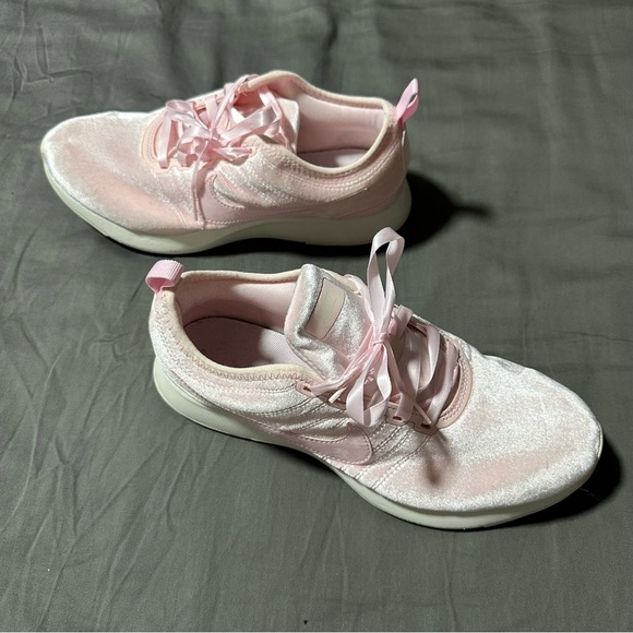 Nike Dual Tone Racer | Arctic Pink - Picture 6 of 13